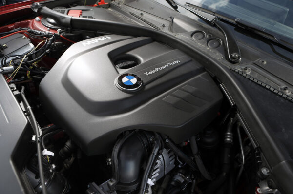 BMW 3 Cylinder Turbo Engine (B38)